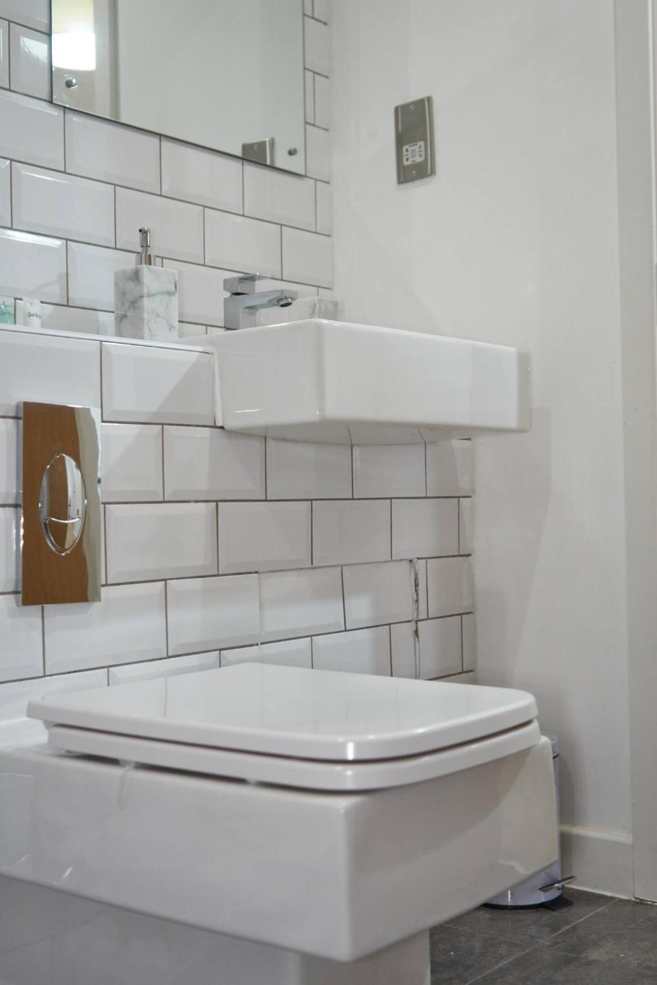 Modern Central Apartment - City Centre - Fast Wifi - Near Utilitia Arena & Icc Birmingham Extérieur photo